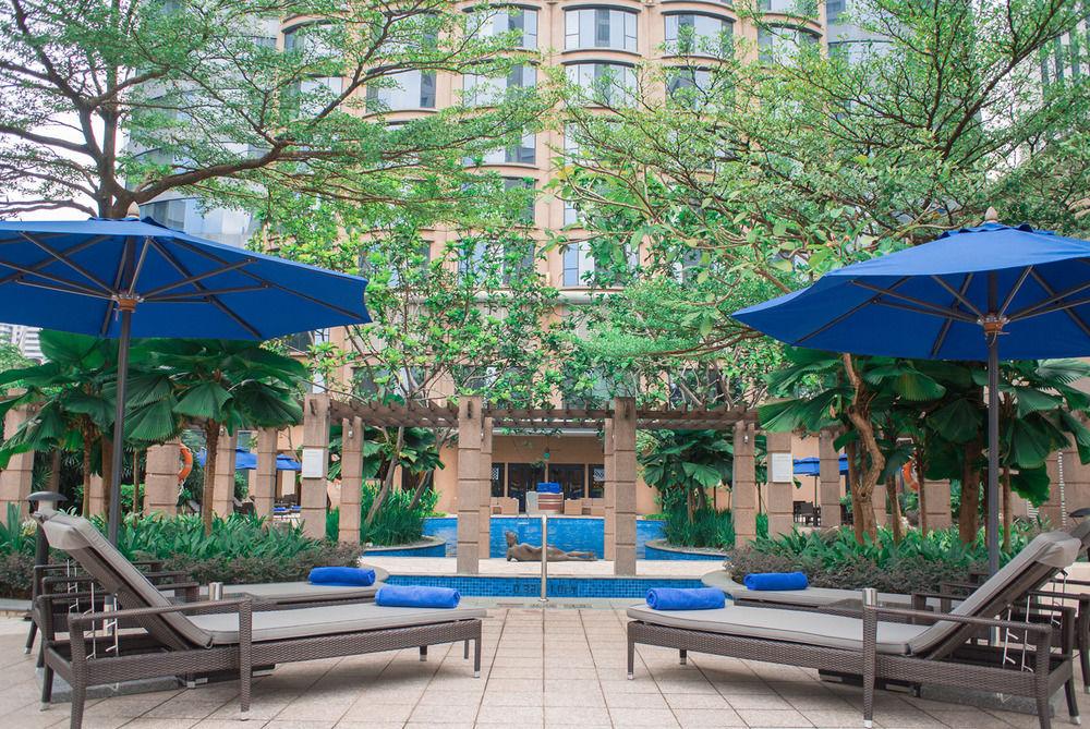 Hotel The Westin Kuala Lumpur Exterior foto The pool at the hotel