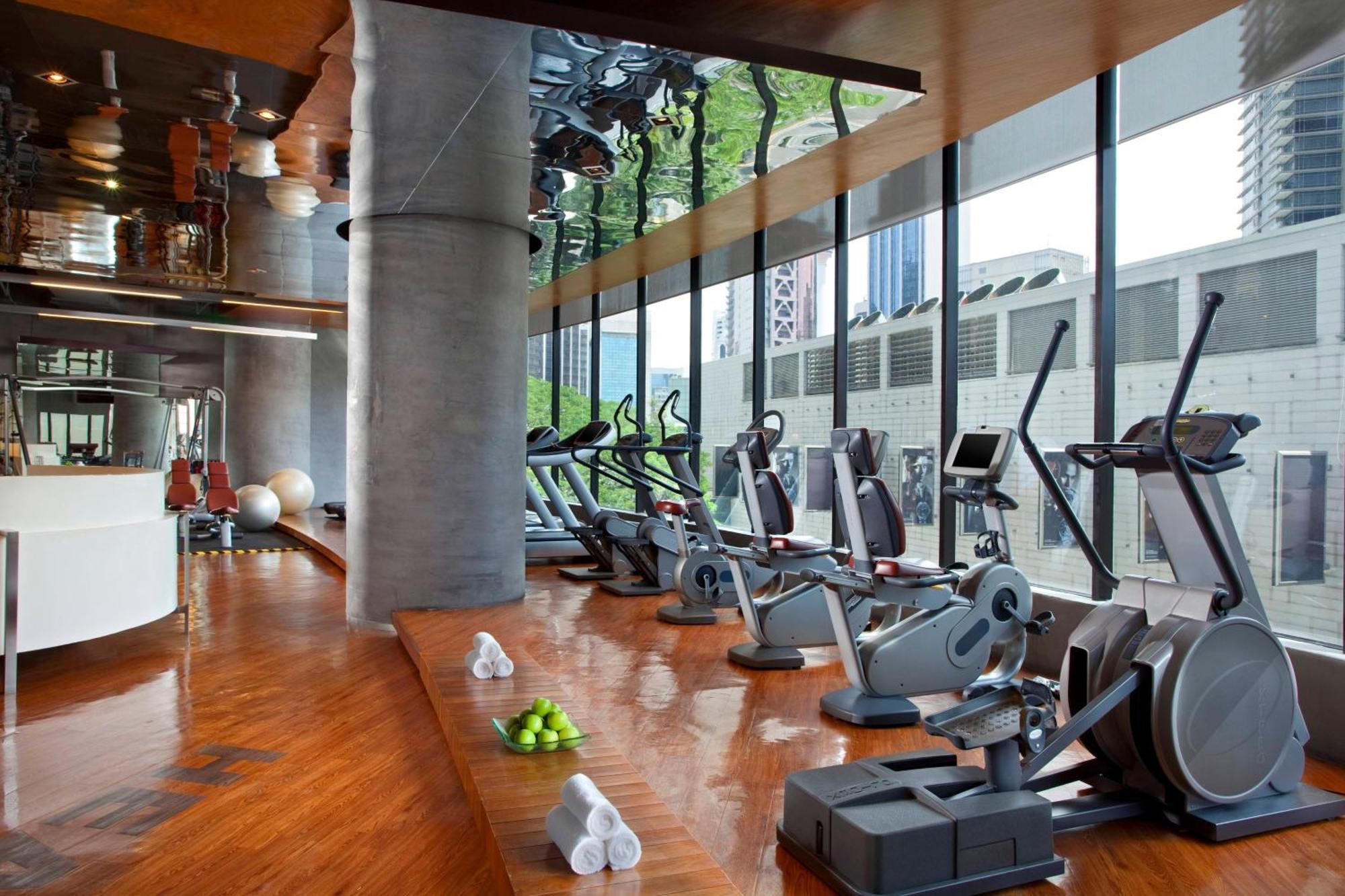 Hotel The Westin Kuala Lumpur Exterior foto The gym at The Landmark