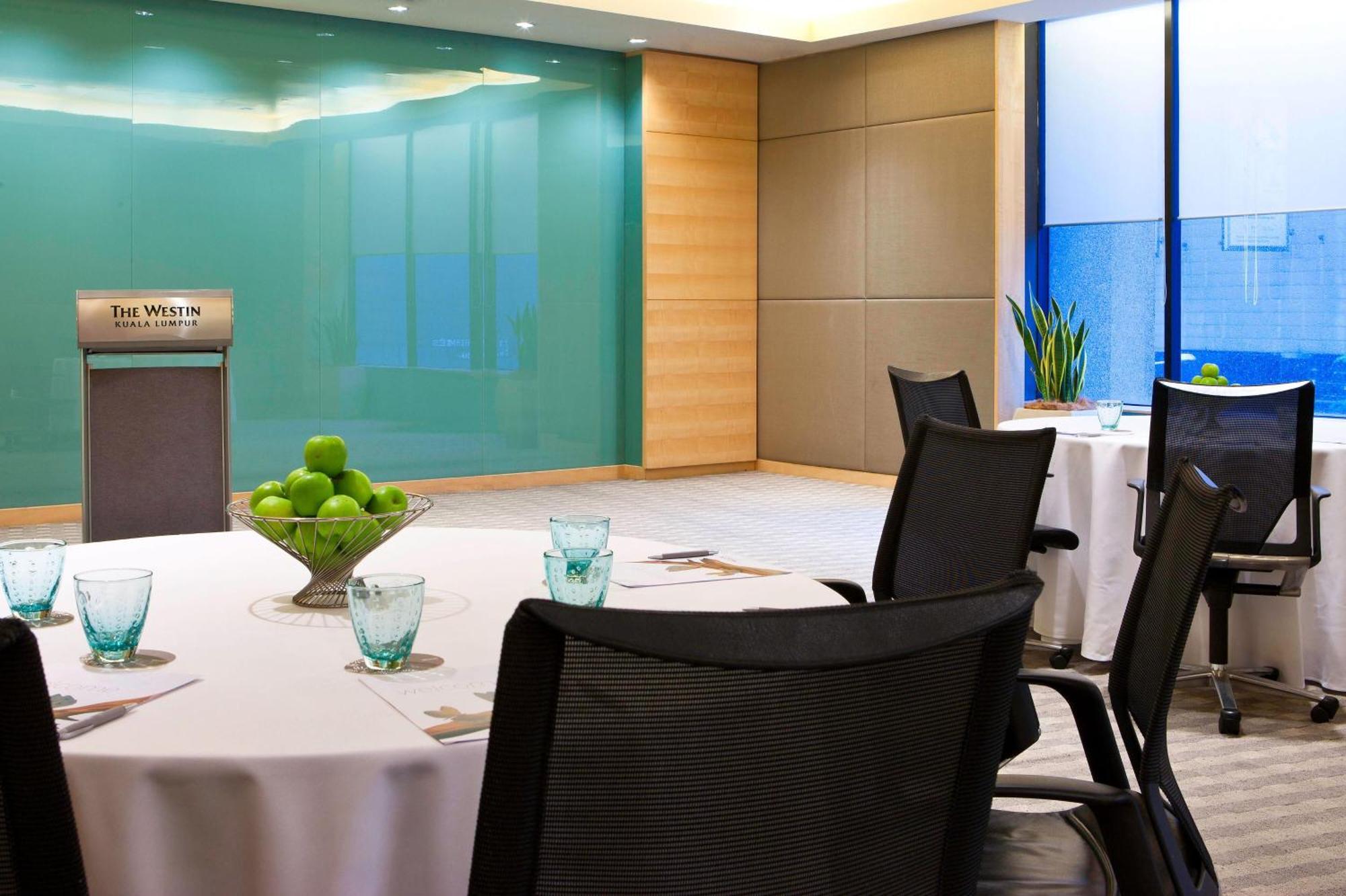 Hotel The Westin Kuala Lumpur Exterior foto The Westin meeting room